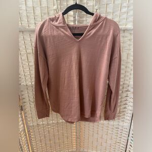 Loft hooded pullover size s 💯‎ cotton euc salmon in color